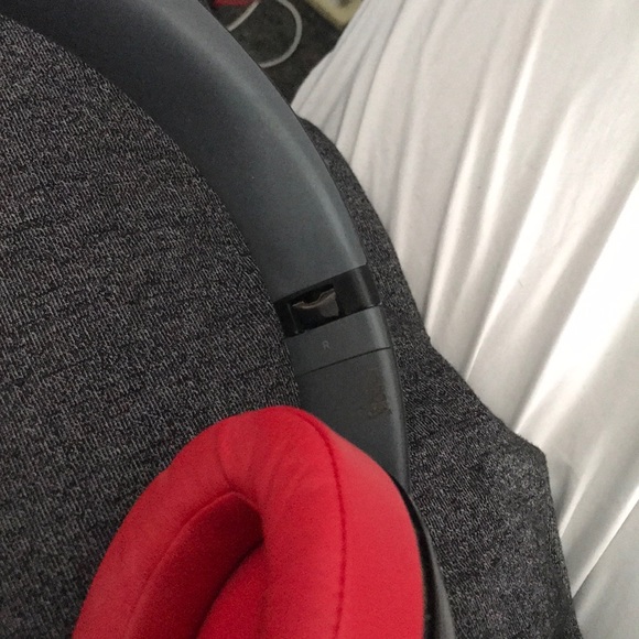 Dre Beats Studio Headphones 2nd Generation - Picture 5 of 8